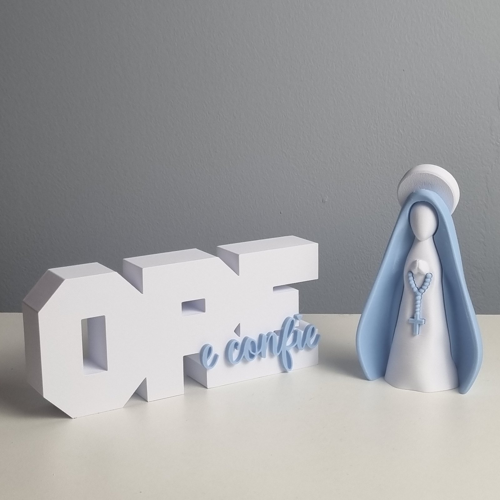 Foto da galeria do produto Kit Decorativo Nossa senhora, Ore e Confie 3D